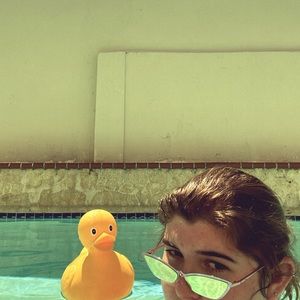 Meet your Posher, Ana